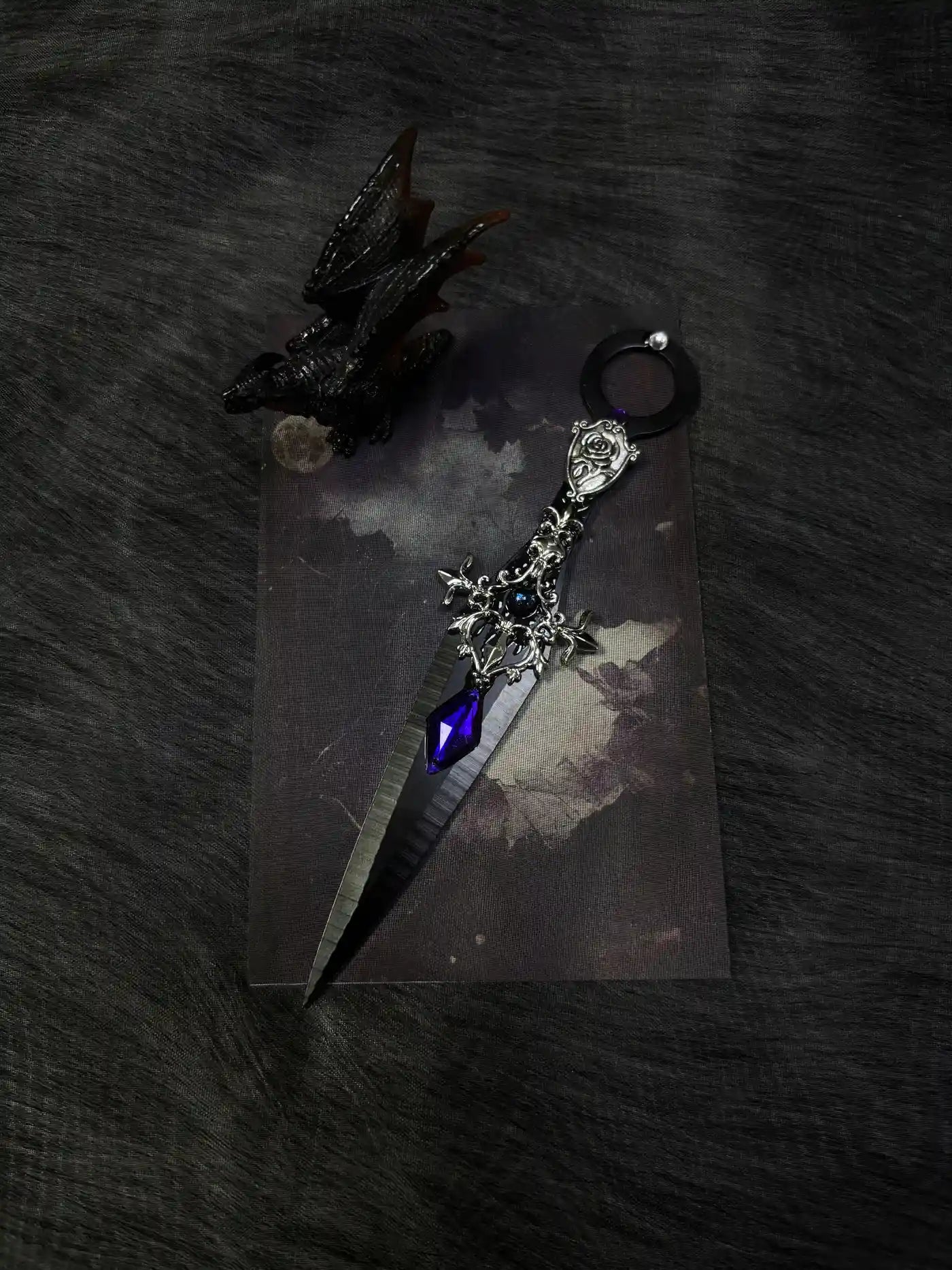 Amethyst Rose Thorn Kunai product photo 3