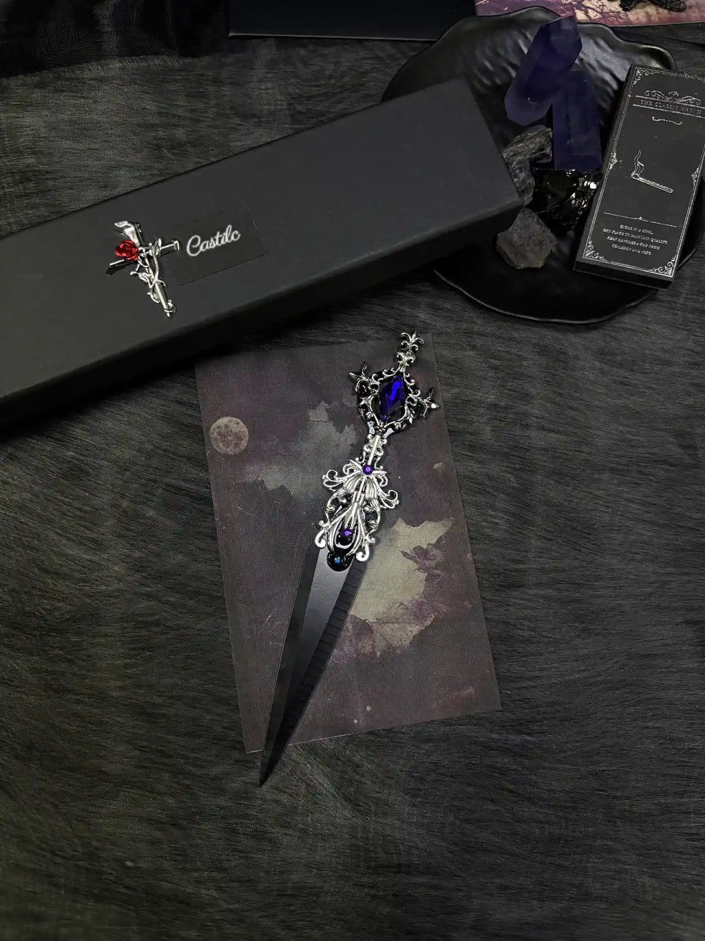 Royal Eclipse Filigree Kunai product photo 1